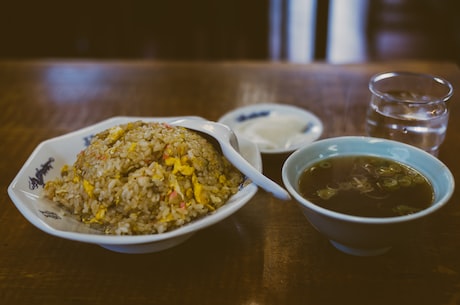 盖浇饭：简单而美味的中国大众美食