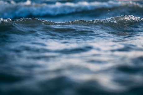 浅谈如何驾驭欲海潮流